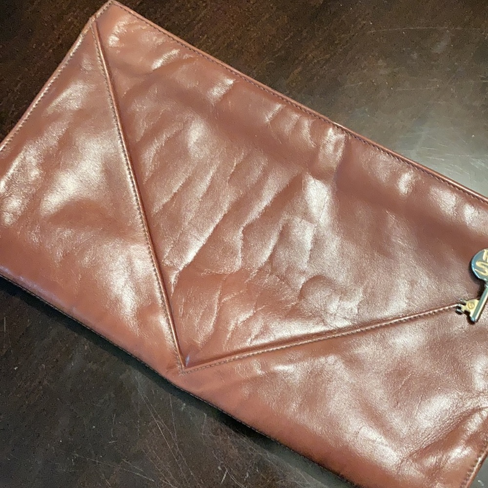 Ruth Saltz Collection Vintage 1970s Large Zip Clutch in Soft Cocoa Leather